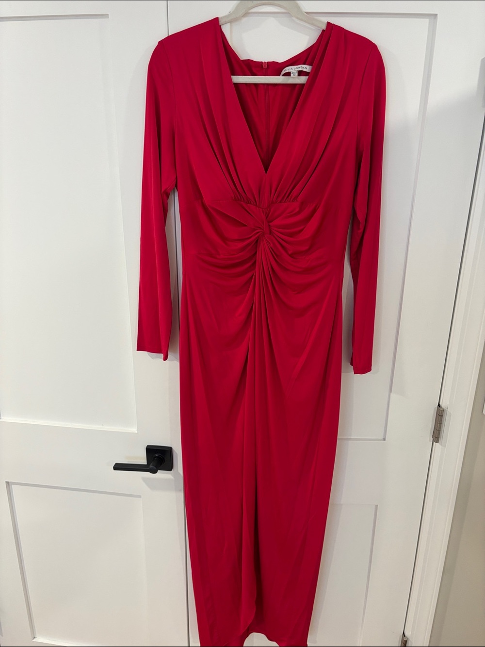 julia jordan Red Twist-Waist V-Neck Long Sleeve Dress